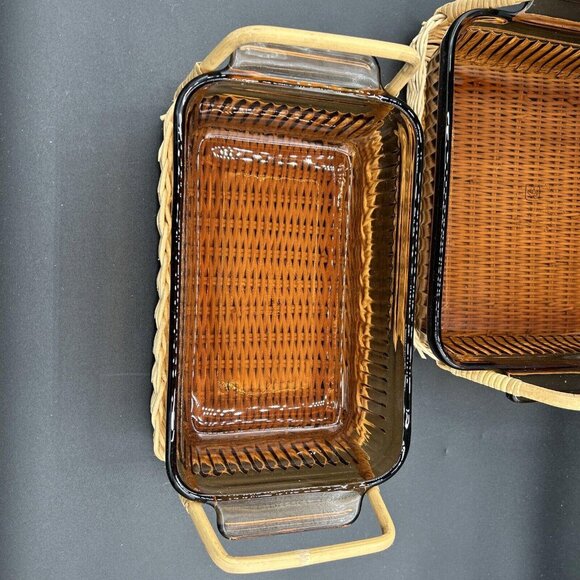 ANCHOR HOCKING Entrées Amber Cuisine Sets Loaf Pan, Cake Dish & Rattan Basket - Picture 6 of 7